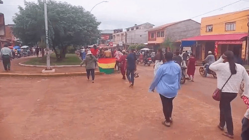Protesta en Riberalta por el alza de precios y la escasez de combustible