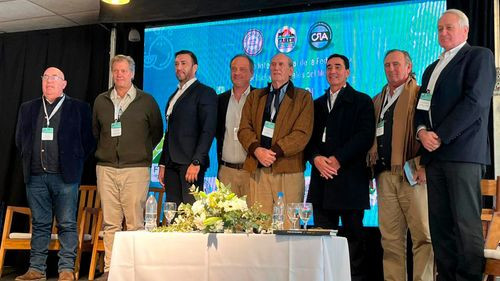 Simposio en Argentina Destaca Potencial Agrícola de Bolivia y Necesidad de Aumentar Productividad