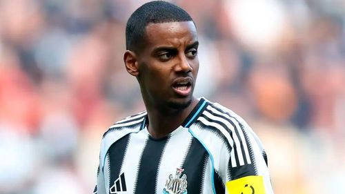 Alexander Isak rompe el silencio sobre su situación en Newcastle