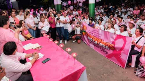 Caminata por la Vida moviliza a Santa Cruz en apoyo a la prevención del cáncer de mama