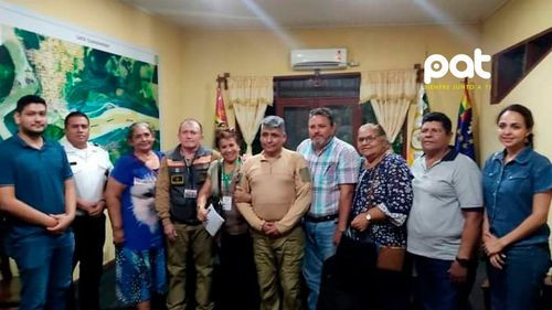 Autoridades coordinan acciones para mejorar transporte fluvial de carga en Guayaramerín