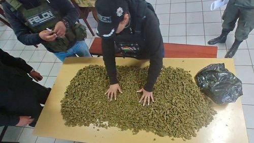 Aprehenden a policía por permitir el ingreso de marihuana a Chonchocoro