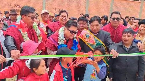 Urbanización Germán Busch celebra su aniversario con la inauguración de un nuevo parque infantil