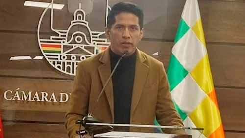 Andrónico Rodríguez descarta apoyo en segunda vuelta y analiza nuevo proyecto político