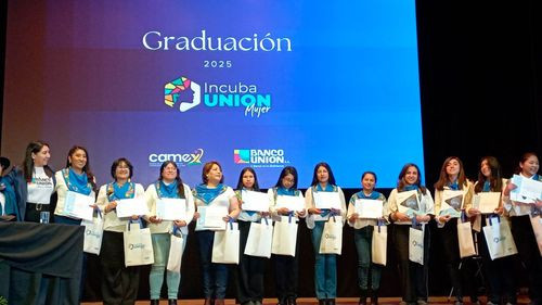 Banco Unión impulsa el desarrollo con programas que fortalecen el liderazgo femenino y la innovación tecnológica