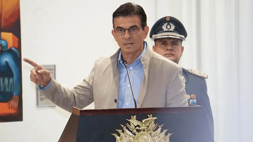 Rodrigo Paz aprueba decreto que le permite gobernar desde el exterior mediante medios tecnológicos