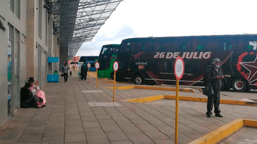  Suspenden salidas de buses a Beni y por la ruta nueva Cochabamba–Santa Cruz por bloqueos