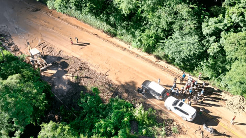 Imagen de Abc amplía hasta el domingo el cierre del tramo La Angostura - Samaipata por los derrumbes