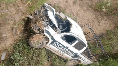 Vehículo policial protagoniza accidente en Tarvita: Reportan varios heridos en Chuquisaca
