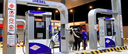 Asosur Santa Cruz se declara en emergencia por venta de diésel