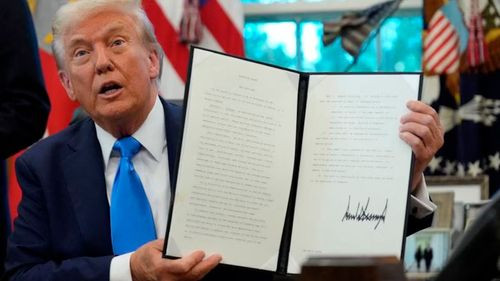  Trump endurece sanciones y declara a Cuba “amenaza extraordinaria”