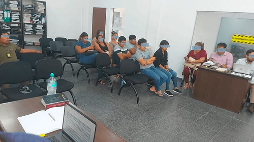 Tres policías son enviados a Palmasola acusados de robar $us 50.000 a una mujer en Santa Cruz