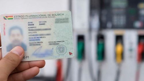 Venta de diésel se realiza solo con cédula de identidad