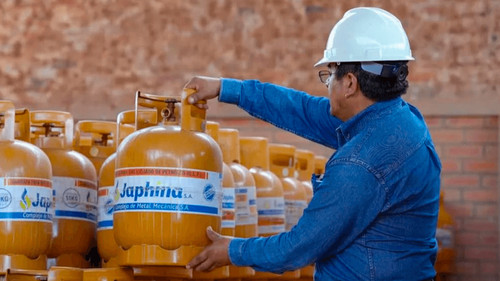 Contrabando de GLP agrava la escasez: en países vecinos la garrafa cuesta hasta Bs 200