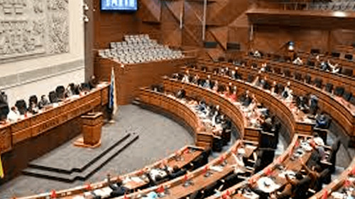 Legislativo rechaza financiamiento de $us 100 millones para programa de empleo