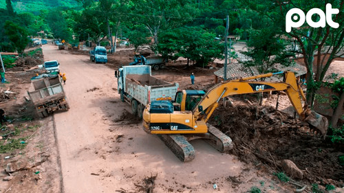 Gobernación de Santa Cruz gestiona combustible para maquinaria pesada en Samaipata
