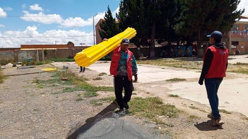 Distrito 11 realiza mantenimiento preventivo en la unidad educativa república de Uruguay ante lluvias