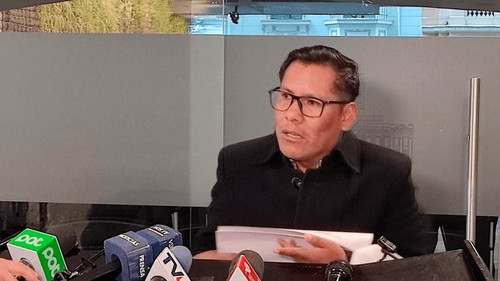 Santos Mamani acusa al gobierno de desentenderse de sus obligaciones
