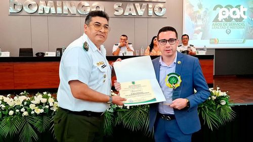 Fiscal de Santa Cruz recibe reconocimiento por lucha contra la violencia