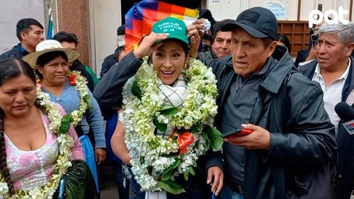 Wilma Alanoca es presentada como candidata a la Vicepresidencia