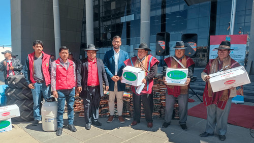 Apoyo municipal a distritos rurales de El Alto para fortalecer producción grícola y ganadera