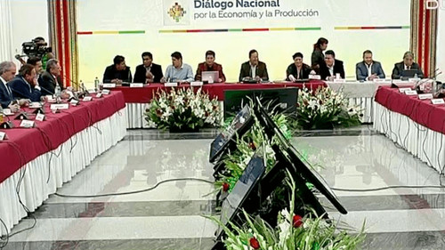 Reunión estratégica entre empresarios y gobierno de Bolivia