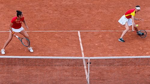 Sorribes y Bucsa buscarán el bronce tras caer en semifinales