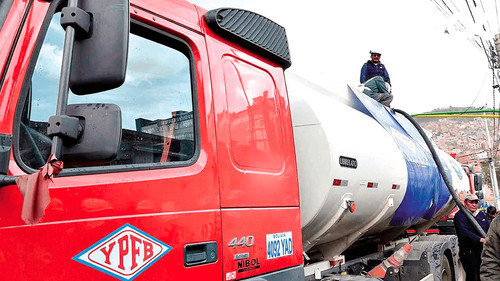 Choferes presionan por importación directa de combustibles