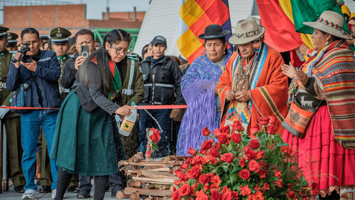 El Alto inicia celebraciones por sus 40 años con la iza de la bandera en Senkata