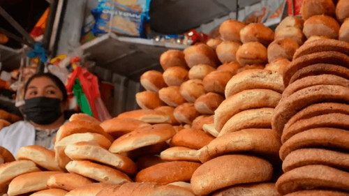 Gobierno advierte con retirar subsidio a la harina si sube el precio del pan 