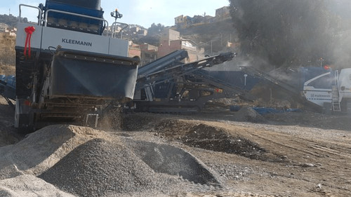 Robaron 93 turriles de asfalto y ahora están en la cárcel
