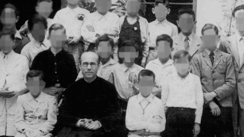 Compañía de Jesús habilita correo y teléfono para denuncias