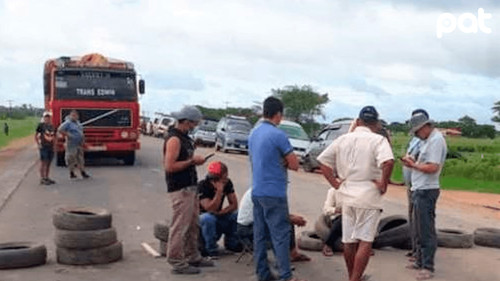 Gobierno y transportistas acuerdan bacheo de tramos en la Chiquitanía y suspenden movilizaciones