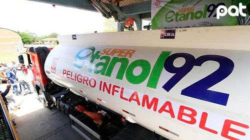 Gobierno garantiza diésel para cañeros y YPFB comprará 264 millones de litros de etanol
