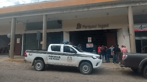 Un hombre muere al caer del edificio Ingavi