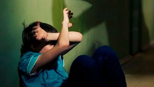 Aprehenden al padre de niño flagelado, su agresor sigue en libertad