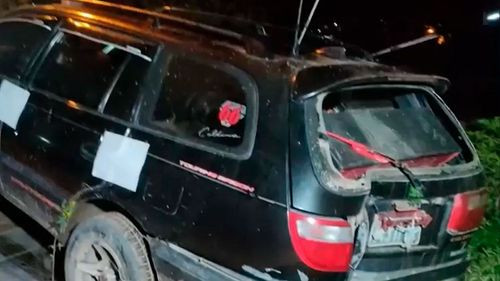 Investigan presunto rapto tras hallar a dos personas maniatadas en un vehículo que sufrió un accidente en Sipe Sipe