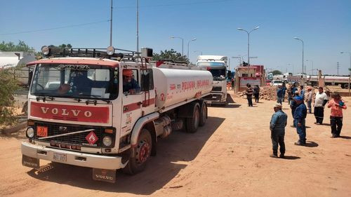  Transporte cruceño rompe el diálogo con YPFB por falta de combustible 