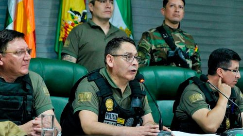 Desalojo en barrio santa lucía acaba en enfrentamientos y arrestos