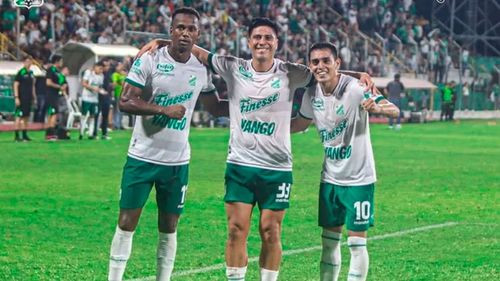 Oriente Petrolero logra agónica victoria ante The Strongest en Montero