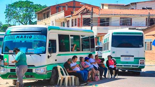 Segundo día de paro del transporte en Santa Cruz: Persisten bloqueos y tensión
