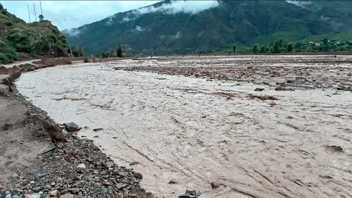 Desborde de ríos, inundaciones y deslizamientos afectan a la zona andina de Cochabamba