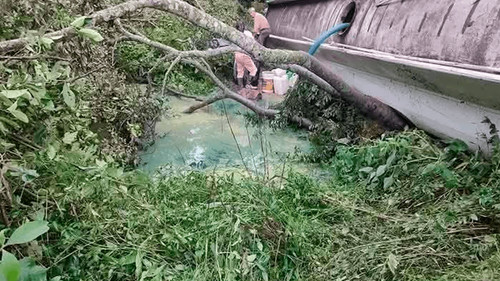 Cisterna con diésel se vuelca en la ruta 9 y provoca alarma en Santa Cruz