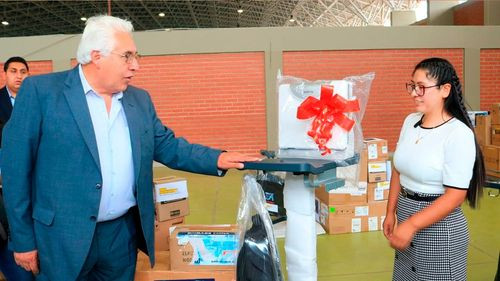 Eva Copa agradece al Gobierno por equipamiento médico destinado a tres hospitales de El Alto