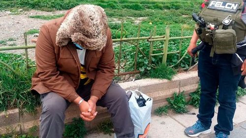 Cae hombre que recogía marihuana de un basurero para entregarla a cambio de dinero