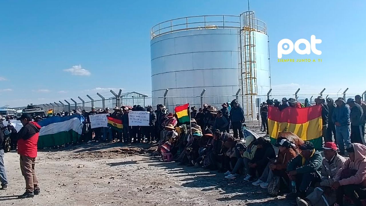 Comunarios de Río Grande toman pacíficamente pozos de agua.jpg