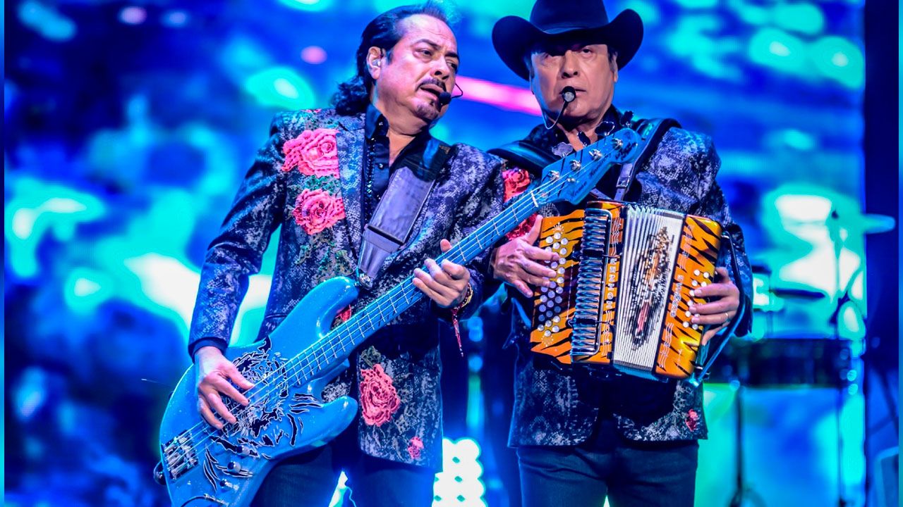 LOS TIGRES DEL NORTE.jpg