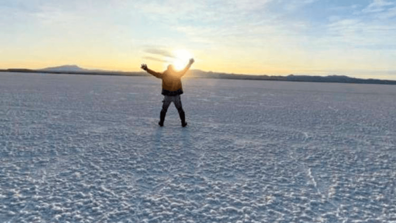 Nodal habla sobre su visita al Salar de Uyuni.png