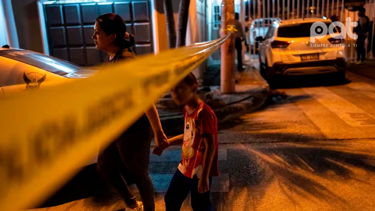 Sicario asesina a padre y hijo en una misa.jpg