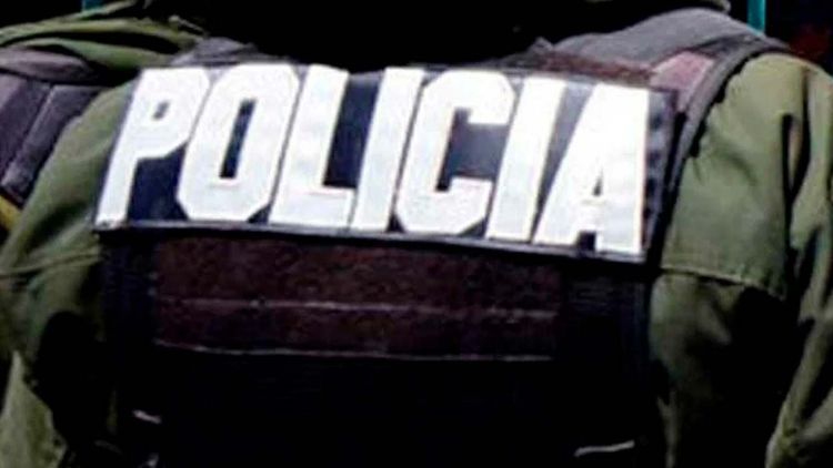 Aprehenden a policía acusado de sustraer Bs 1.000 durante requisa en la cárcel